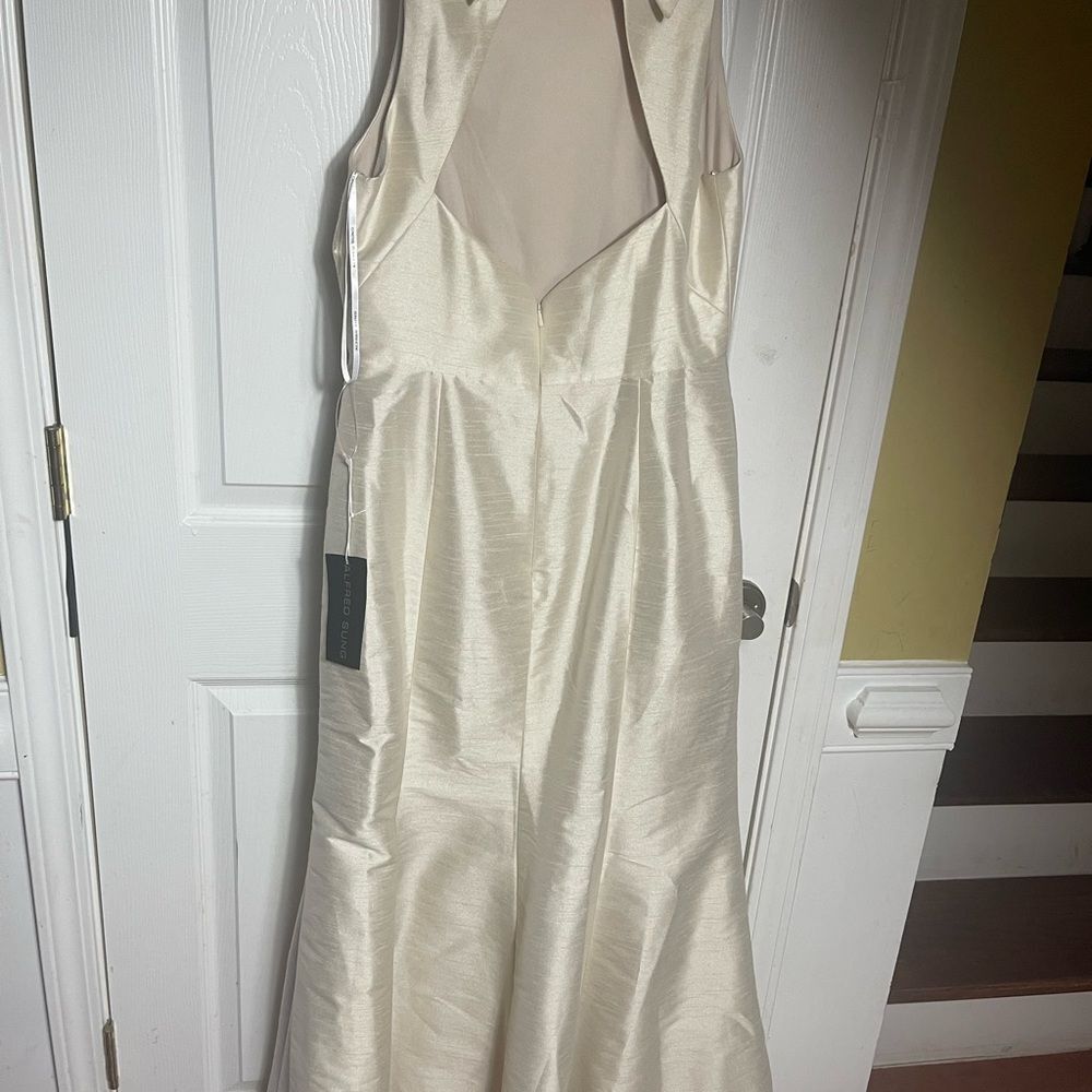 NWT ALFRED SUNG champagne Maxi Dress Jewel Neck bow accent Open-Back  SZ10 - Picture 7 of 16